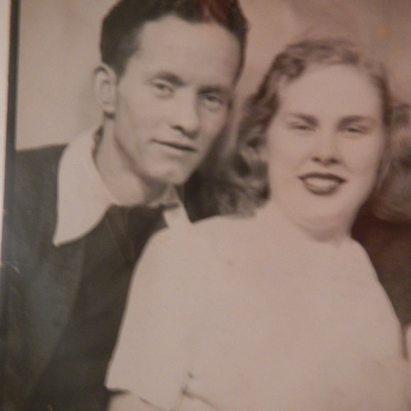 Meet your Posher, Luan of Blondie's Resale - Picture 2 of 7